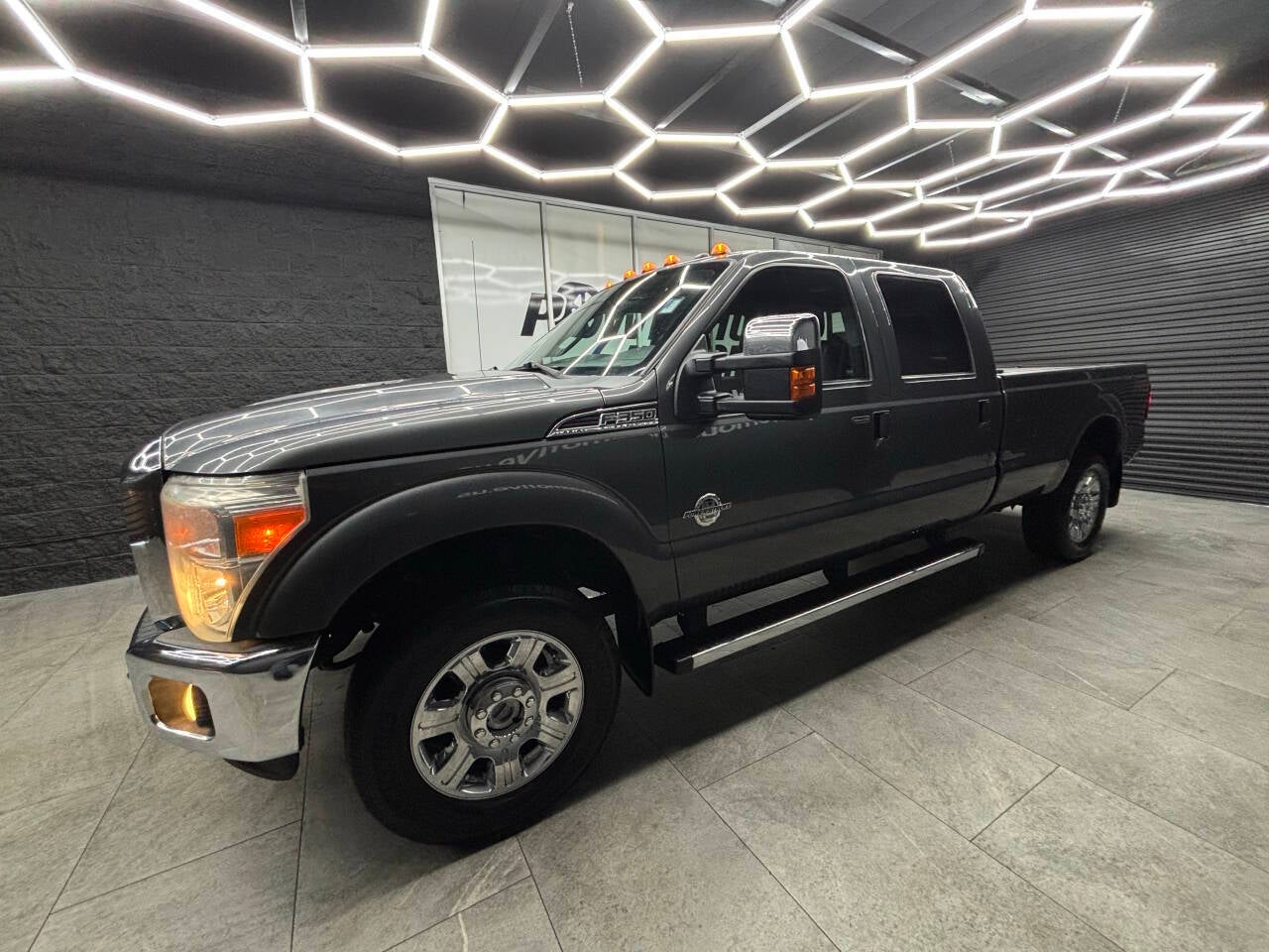 2015 Ford F-350 Super Duty Lariat 4x4 4dr Crew Cab 8 ft. LB SRW Pickup