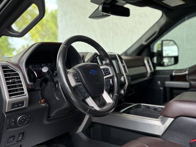 2017 Ford Super Duty F-350 SRW Platinum 4x4 4dr Crew Cab 6.8 ft. SB SRW Pickup