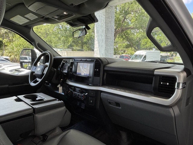 2024 Ford Super Duty F-350 DRW XL