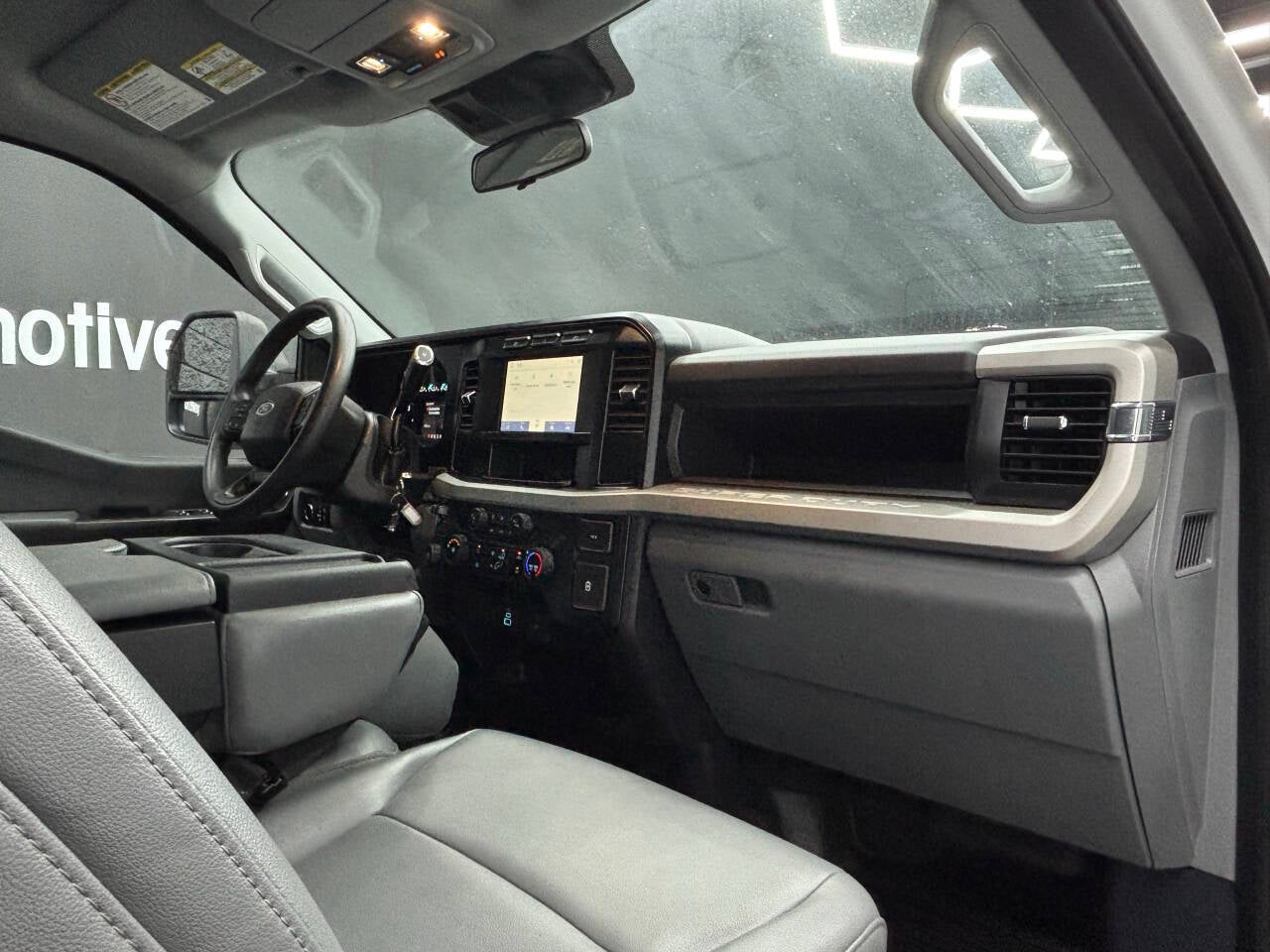 2024 Ford F-350 Super Duty XL 4x2 4dr Crew Cab 8 ft. LB DRW Pickup