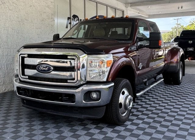 2015 Ford Super Duty F-350 DRW Lariat 4x4 4dr Crew Cab 8 ft. LB DRW Pickup