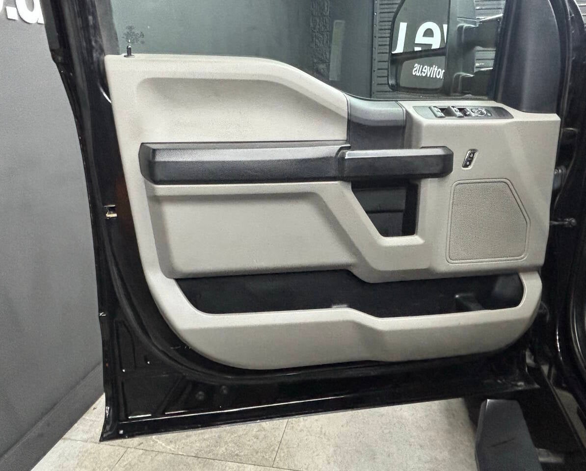 2020 Ford F-350 Super Duty XL 4x4 4dr Crew Cab 8 ft. LB DRW Pickup