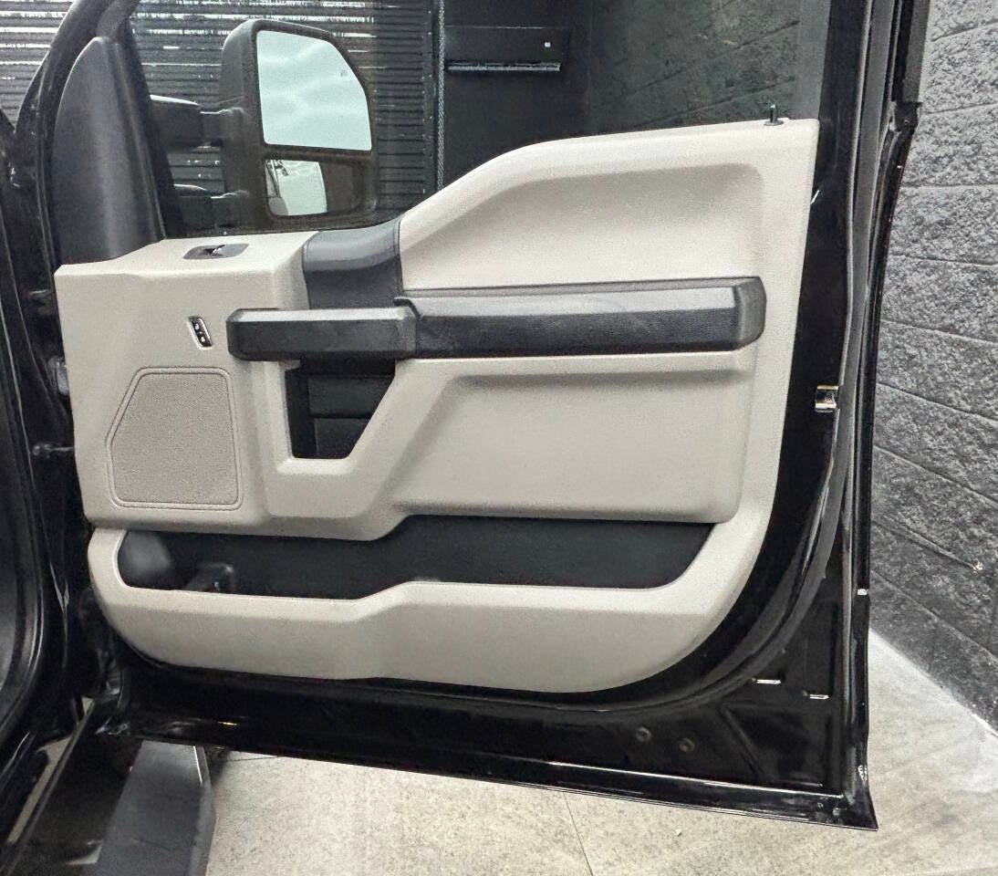 2020 Ford F-350 Super Duty XL 4x4 4dr Crew Cab 8 ft. LB DRW Pickup