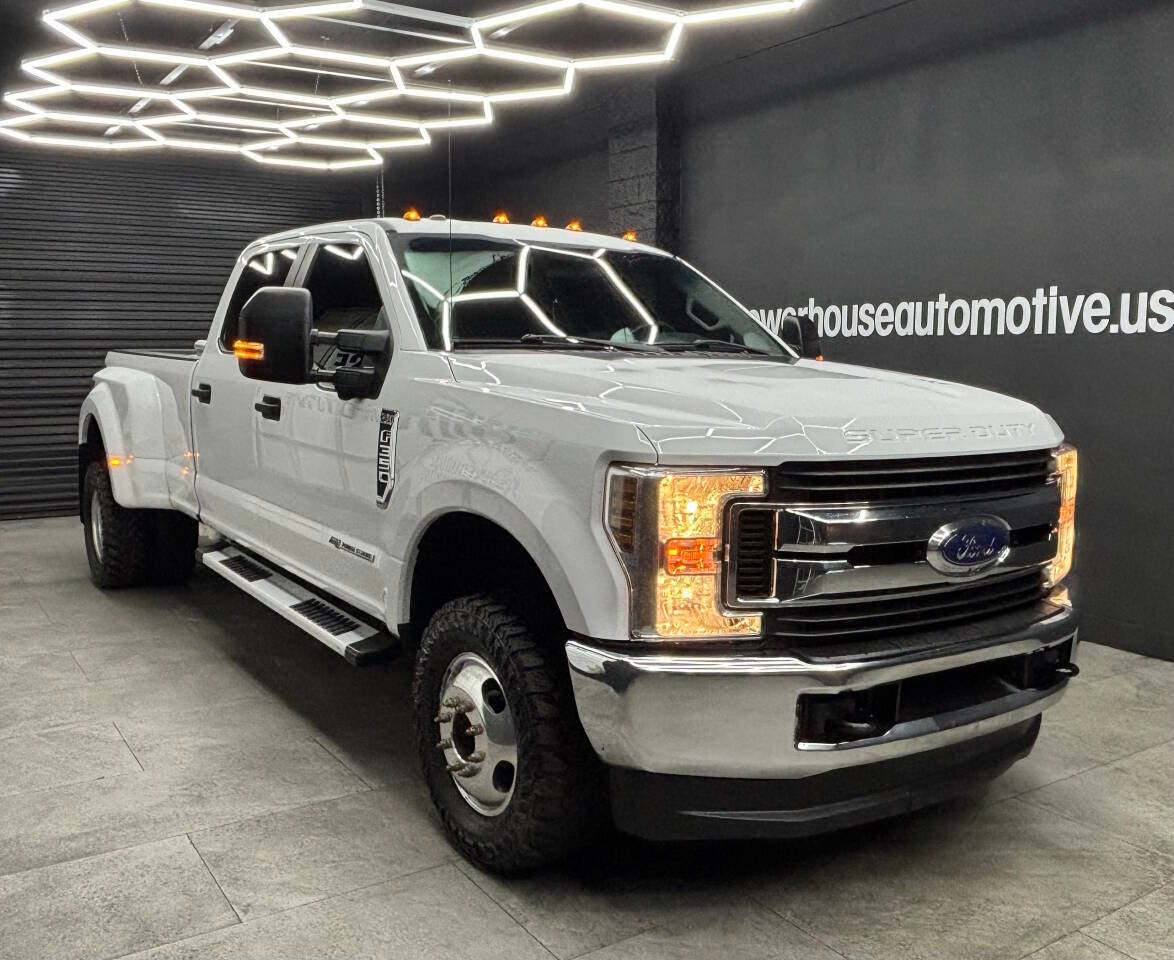 2019 Ford F-350 Super Duty XLT 4x4 4dr Crew Cab 8 ft. LB DRW Pickup