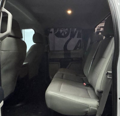 2019 Ford F-350 Super Duty XLT 4x4 4dr Crew Cab 8 ft. LB DRW Pickup