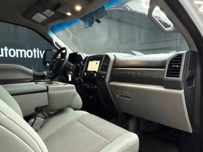 2019 Ford F-350 Super Duty XLT 4x4 4dr Crew Cab 8 ft. LB DRW Pickup