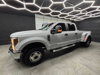 2019 Ford F-350 Super Duty XLT 4x4 4dr Crew Cab 8 ft. LB DRW Pickup