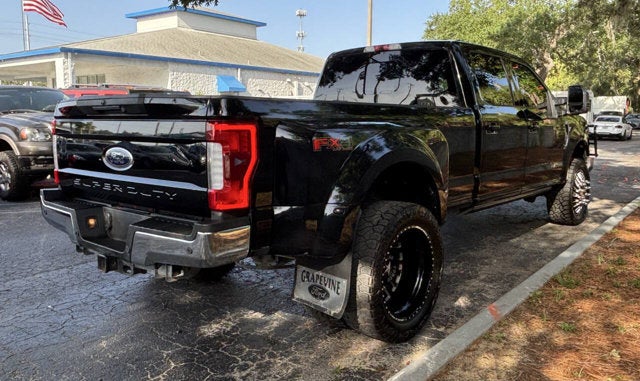 2017 Ford Super Duty F-350 DRW Lariat 4x4 4dr Crew Cab 8 ft. LB DRW Pickup