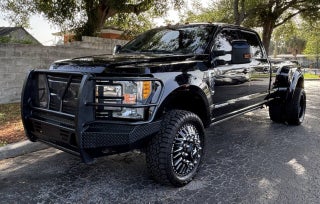 2017 Ford Super Duty F-350 DRW Lariat 4x4 4dr Crew Cab 8 ft. LB DRW Pickup