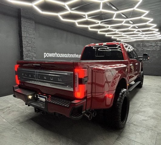2023 Ford Super Duty F-350 DRW Platinum 4x4 4dr Crew Cab 8 ft. LB DRW Pickup