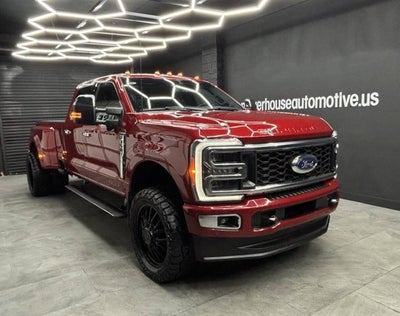 2023 Ford Super Duty F-350 DRW Platinum 4x4 4dr Crew Cab 8 ft. LB DRW Pickup