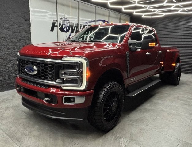 2023 Ford Super Duty F-350 DRW Platinum 4x4 4dr Crew Cab 8 ft. LB DRW Pickup