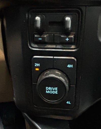 2023 Ford F-350 Super Duty Lariat 4x4 4dr Crew Cab 8 ft. LB DRW Pickup