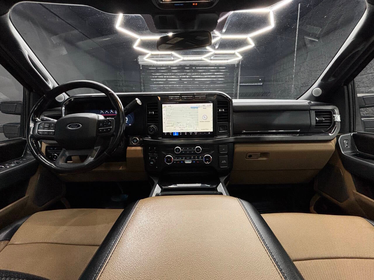 2023 Ford F-350 Super Duty Lariat 4x4 4dr Crew Cab 8 ft. LB DRW Pickup