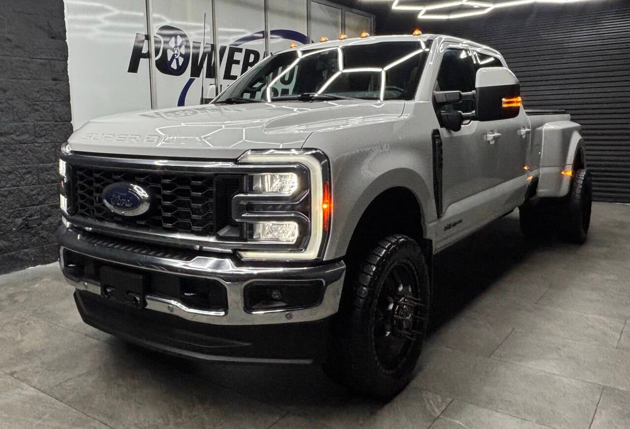 2023 Ford F-350 Super Duty Lariat 4x4 4dr Crew Cab 8 ft. LB DRW Pickup