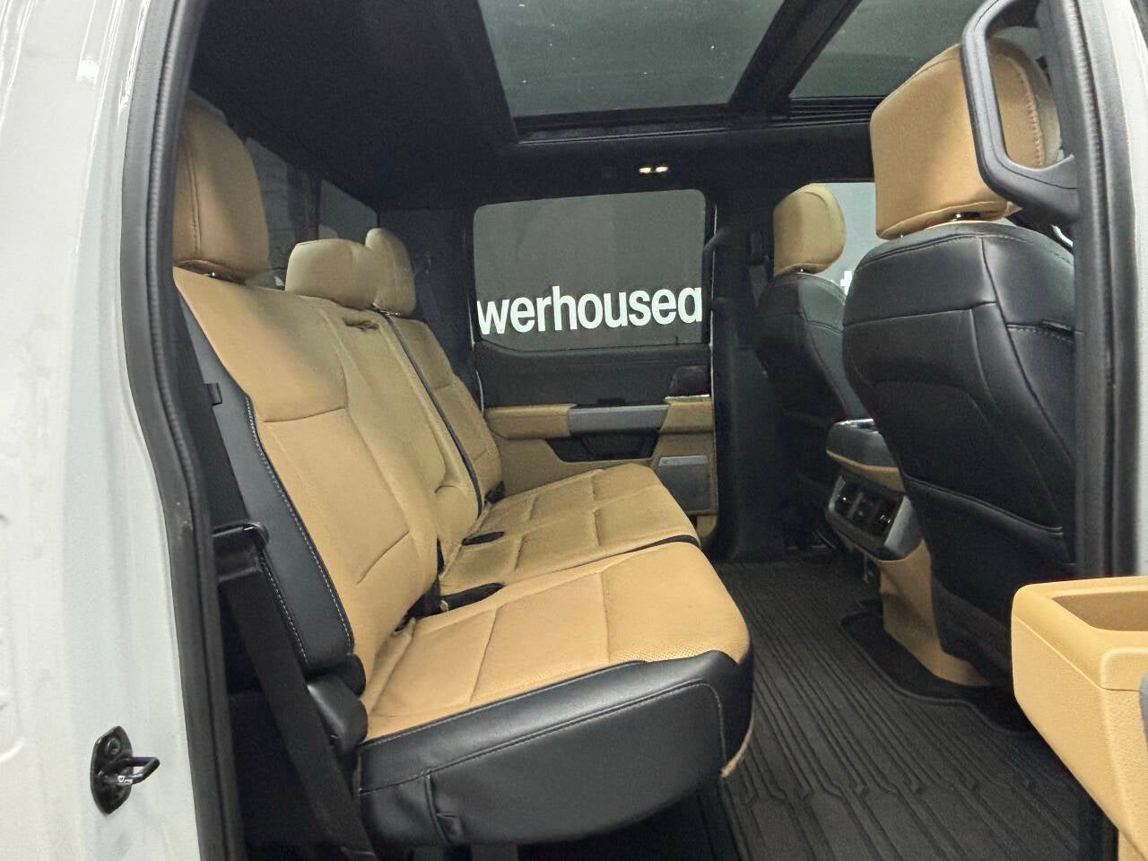 2023 Ford F-350 Super Duty Lariat 4x4 4dr Crew Cab 8 ft. LB DRW Pickup