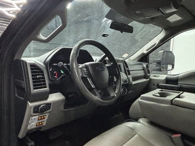 2017 Ford Super Duty F-450 DRW XL 4x4 4dr Crew Cab 8 ft. LB DRW Pickup