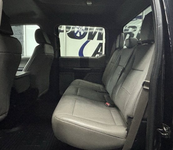 2017 Ford Super Duty F-450 DRW XL 4x4 4dr Crew Cab 8 ft. LB DRW Pickup