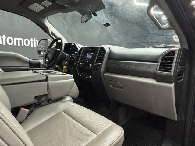 2017 Ford Super Duty F-450 DRW XL 4x4 4dr Crew Cab 8 ft. LB DRW Pickup