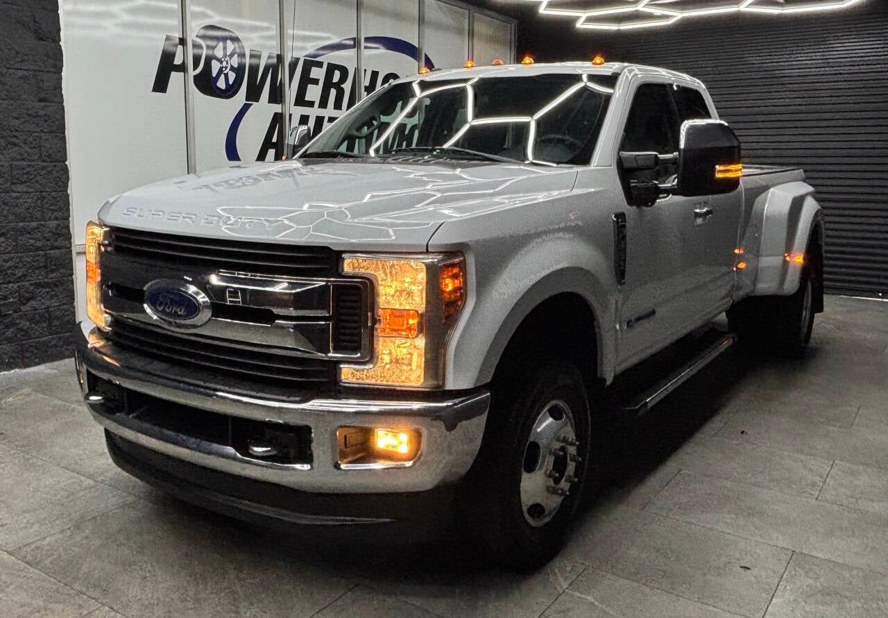 2019 Ford F-350 Super Duty XLT 4x4 4dr SuperCab 8 ft. LB DRW Pickup