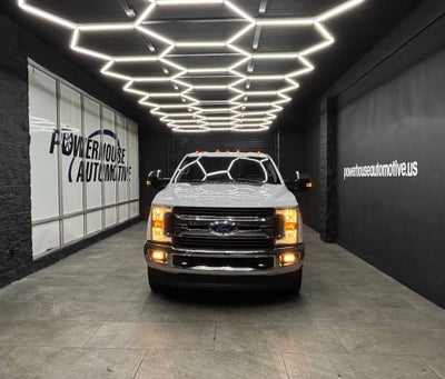 2019 Ford F-350 Super Duty XLT 4x4 4dr SuperCab 8 ft. LB DRW Pickup