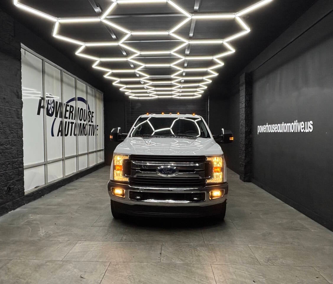 2019 Ford F-350 Super Duty XLT 4x4 4dr SuperCab 8 ft. LB DRW Pickup
