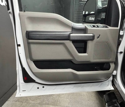 2019 Ford F-350 Super Duty XLT 4x4 4dr SuperCab 8 ft. LB DRW Pickup