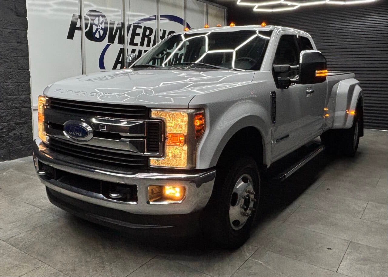 2019 Ford F-350 Super Duty XLT 4x4 4dr SuperCab 8 ft. LB DRW Pickup