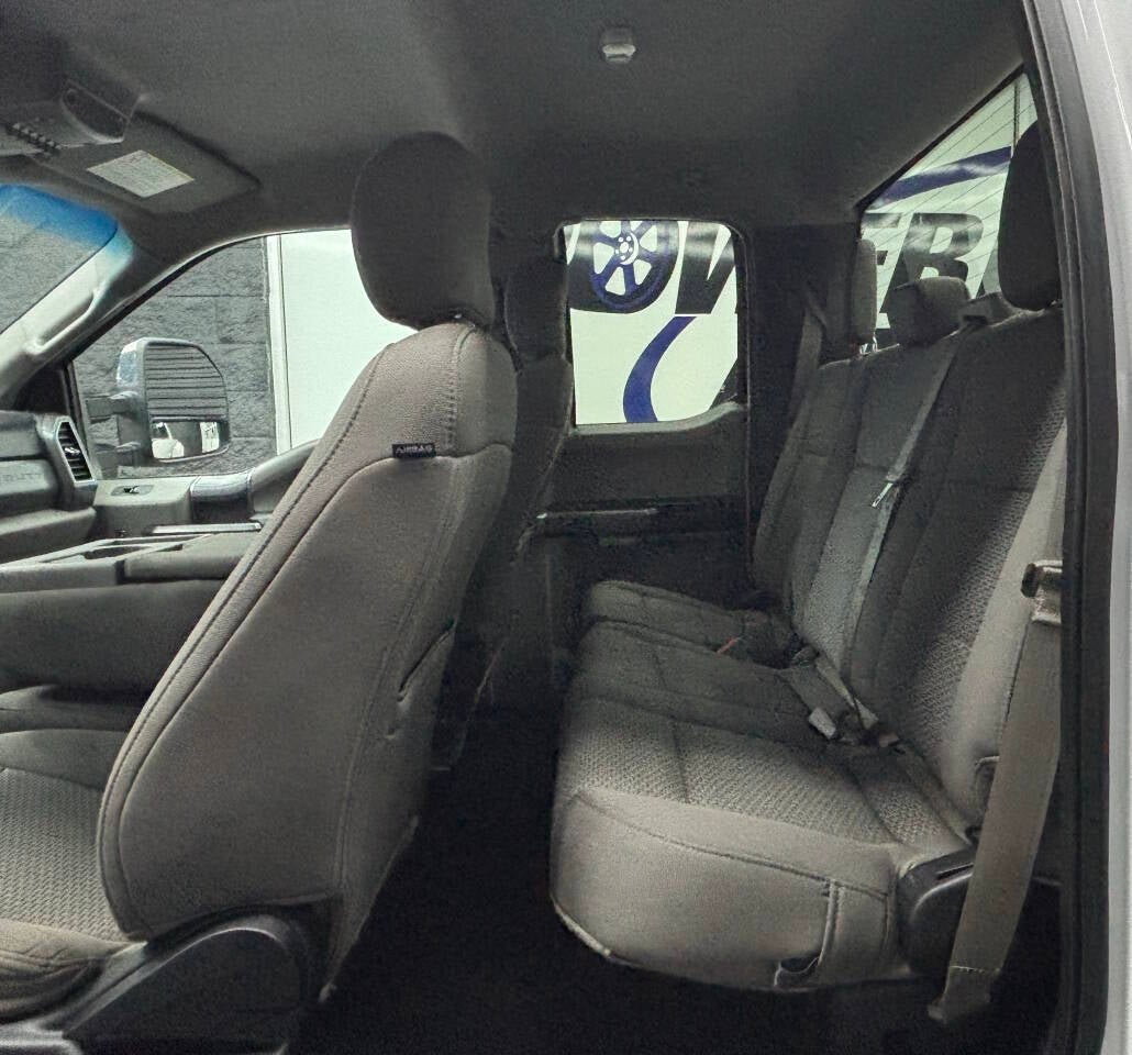 2019 Ford F-350 Super Duty XLT 4x4 4dr SuperCab 8 ft. LB DRW Pickup