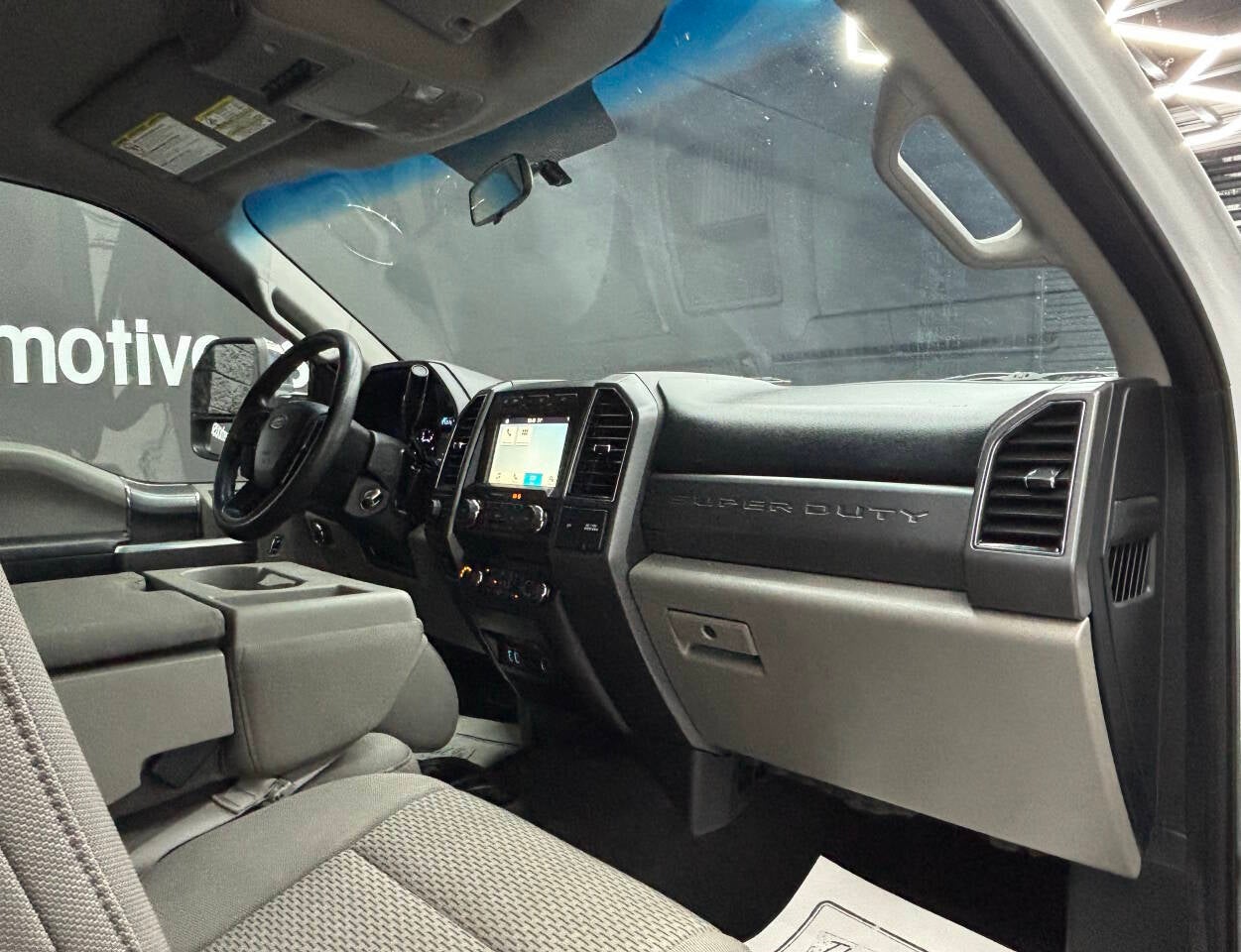 2019 Ford F-350 Super Duty XLT 4x4 4dr SuperCab 8 ft. LB DRW Pickup