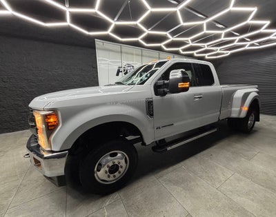2019 Ford F-350 Super Duty XLT 4x4 4dr SuperCab 8 ft. LB DRW Pickup