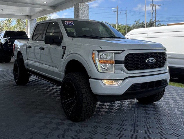 2021 Ford F-150 XLT 4x2 4dr SuperCrew 5.5 ft. SB