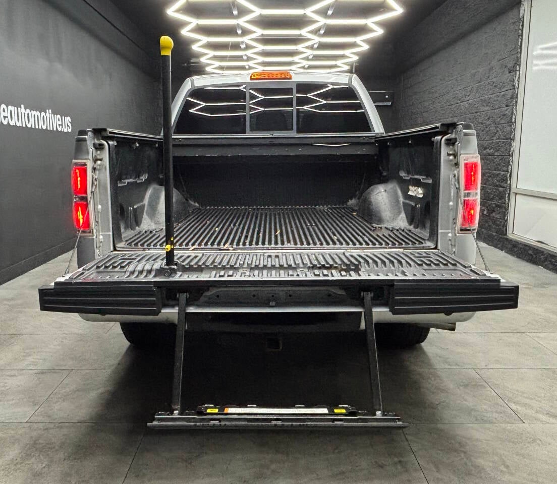 2012 Ford F-150 Platinum 4x4 4dr SuperCrew Styleside 5.5 ft. SB