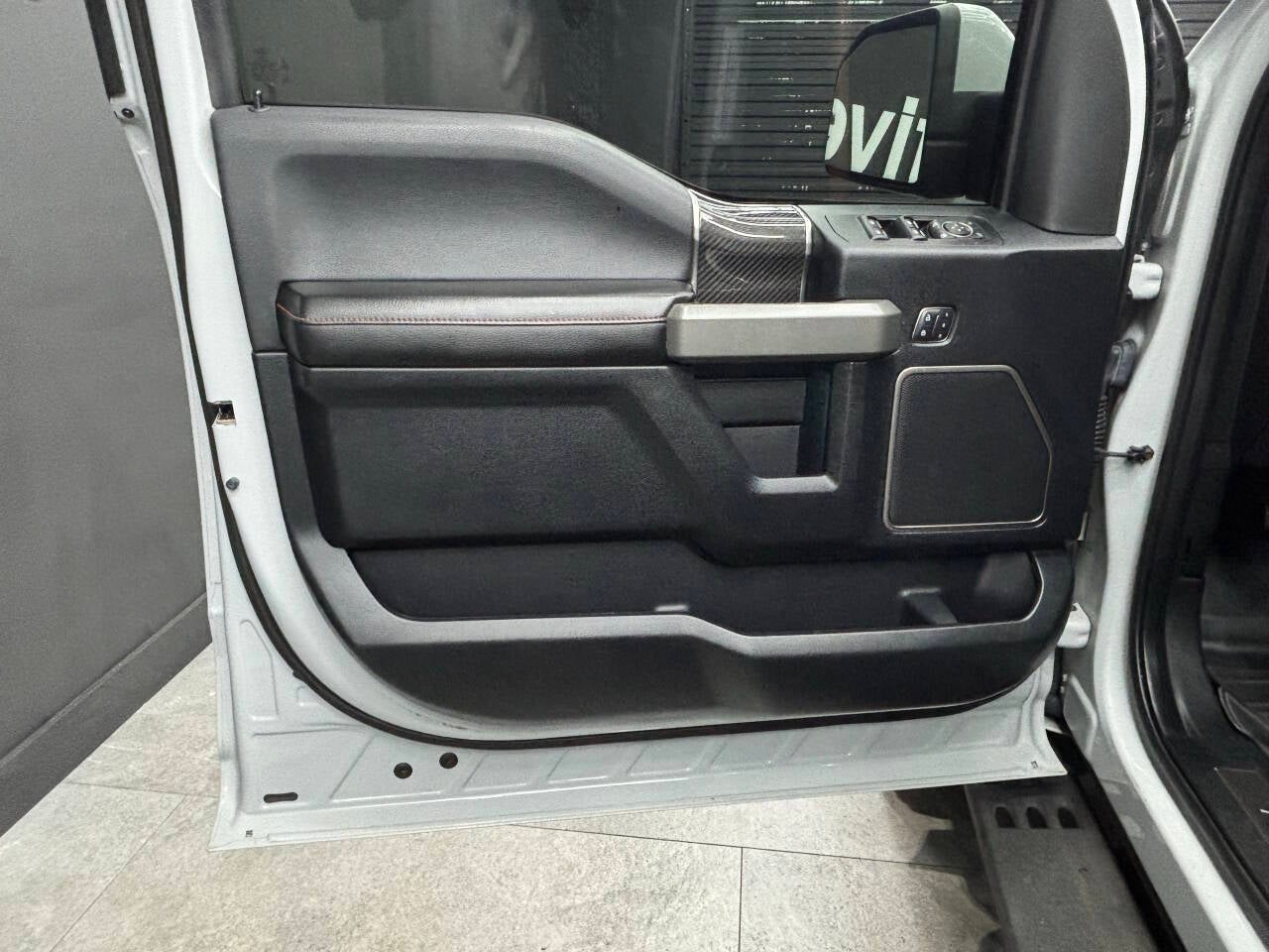 2021 Ford F-150 Raptor 4x4 4dr SuperCrew 5.5 ft. SB