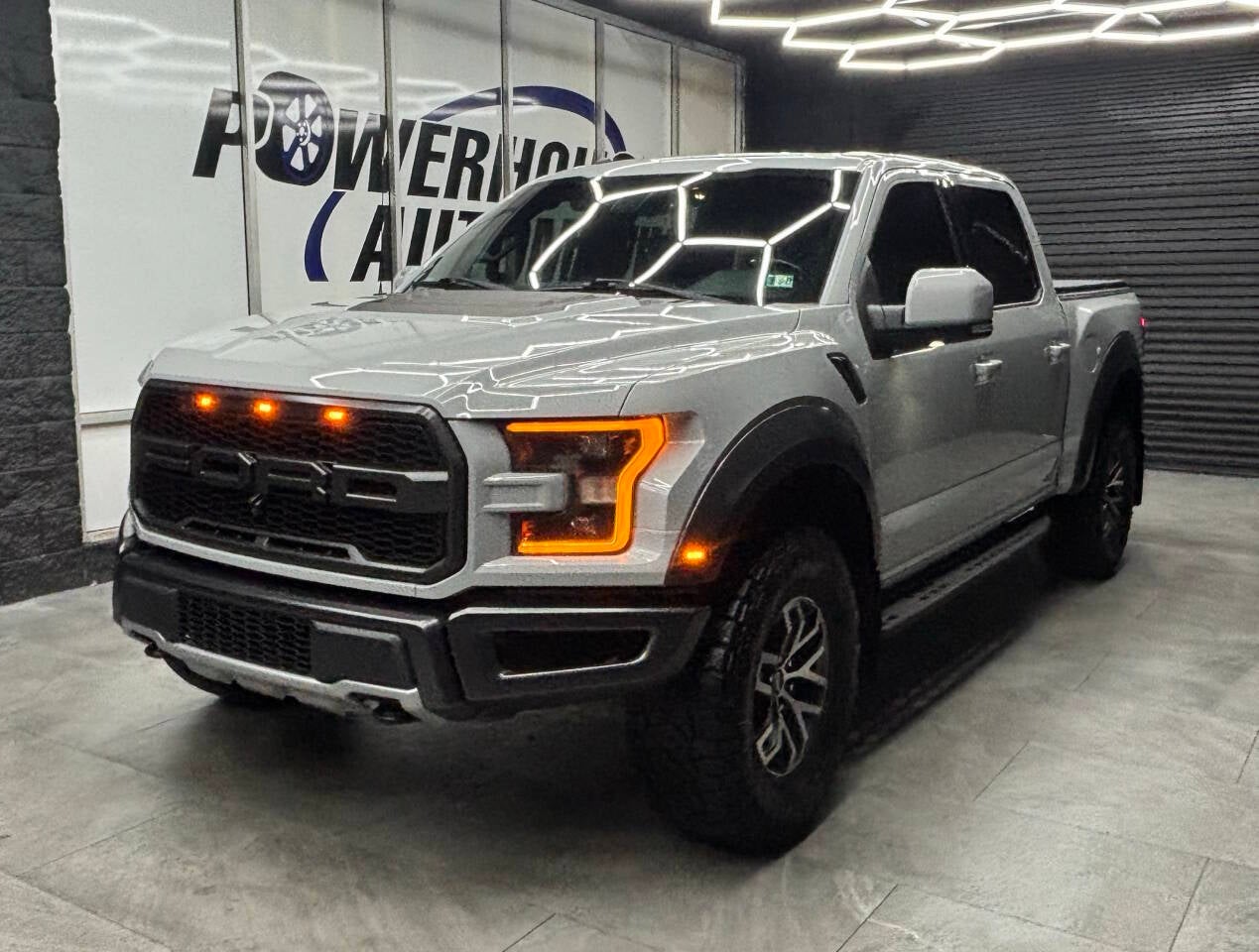 2021 Ford F-150 Raptor 4x4 4dr SuperCrew 5.5 ft. SB
