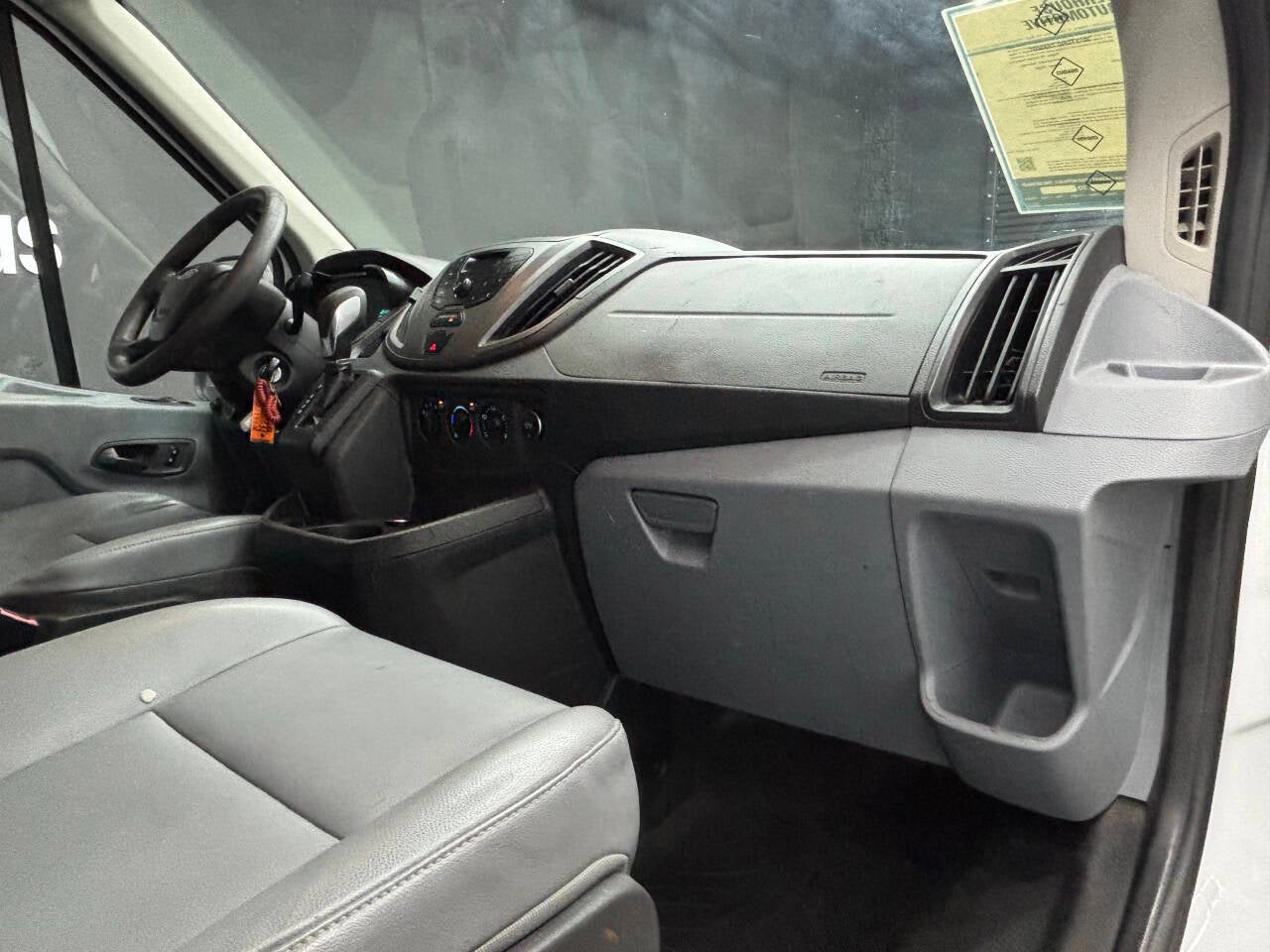2015 Ford Transit 250 3dr SWB Medium Roof Cargo Van w/Sliding Passenger Side Door