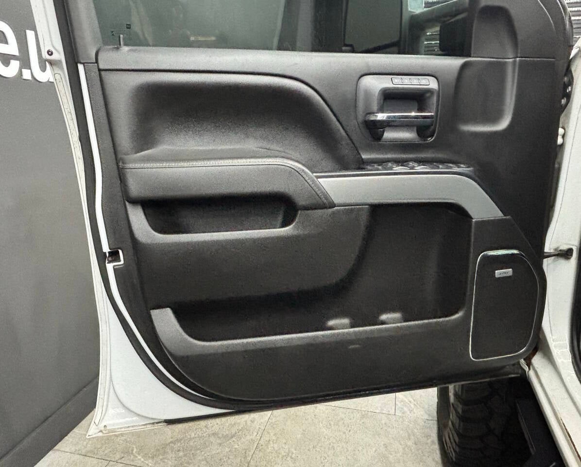 2016 Chevrolet Silverado 2500HD LTZ 4x4 4dr Crew Cab SB