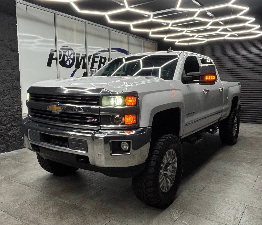 2016 Chevrolet Silverado 2500HD LTZ 4x4 4dr Crew Cab SB