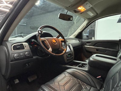 2013 Chevrolet Silverado 3500HD LTZ 4x4 4dr Crew Cab LB DRW