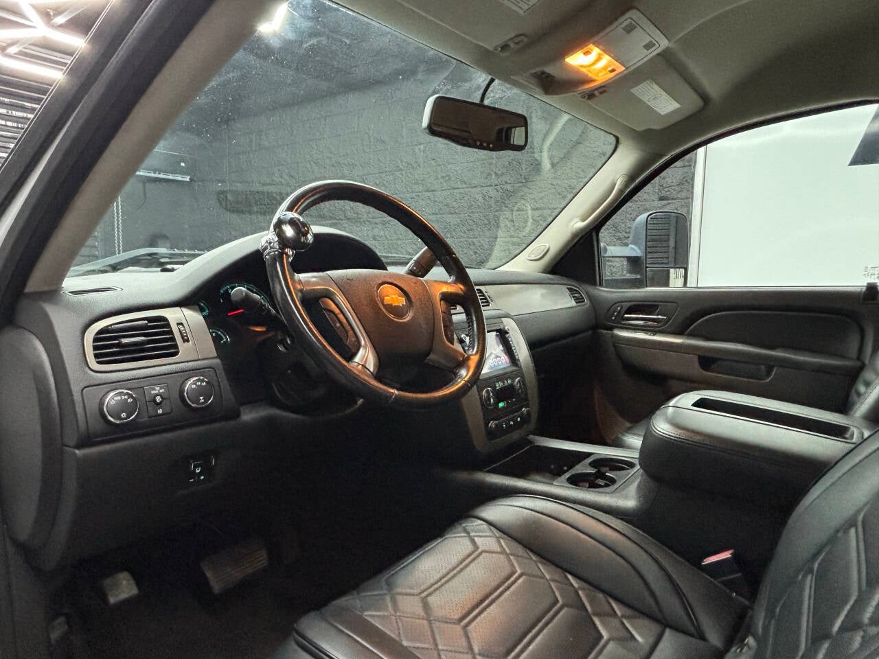 2013 Chevrolet Silverado 3500HD LTZ 4x4 4dr Crew Cab LB DRW