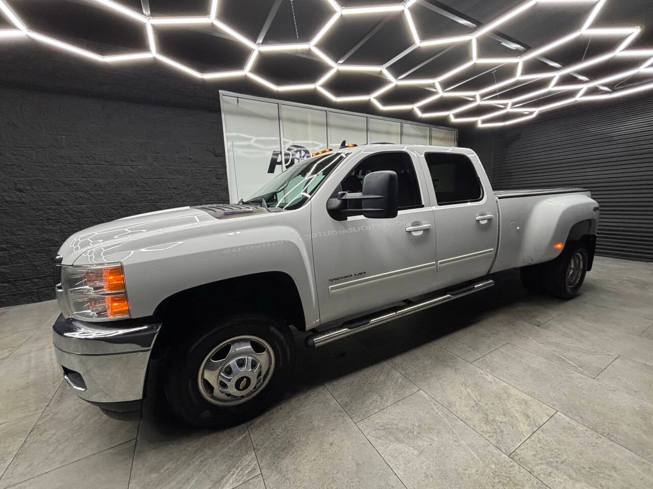 2013 Chevrolet Silverado 3500HD LTZ 4x4 4dr Crew Cab LB DRW