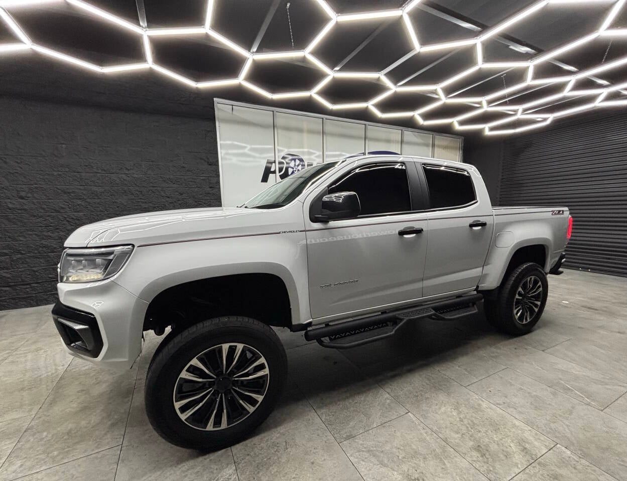 2022 Chevrolet Colorado Z71 4x2 4dr Crew Cab 5 ft. SB
