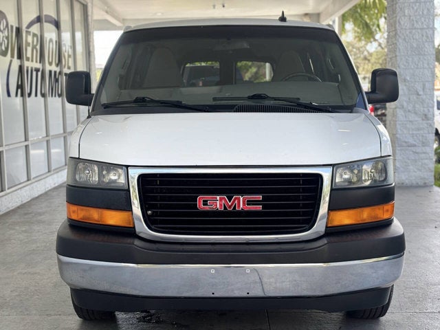 2018 GMC Savana Passenger LT