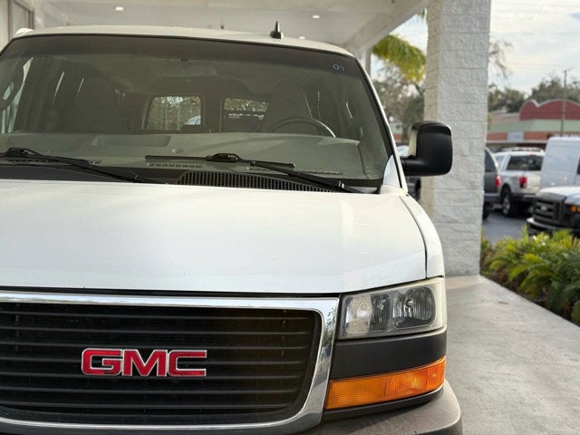 2018 GMC Savana Passenger LT