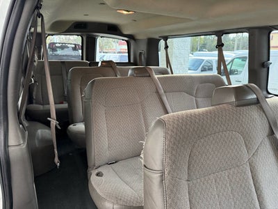 2018 GMC Savana Passenger LT