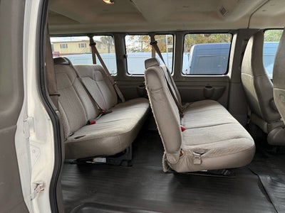 2018 GMC Savana Passenger LT