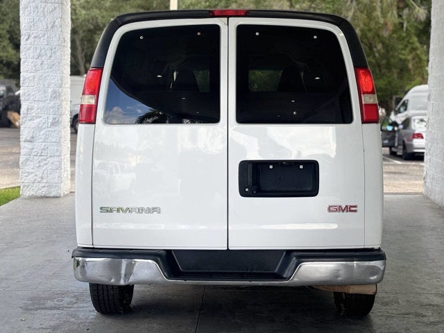 2018 GMC Savana Passenger LT