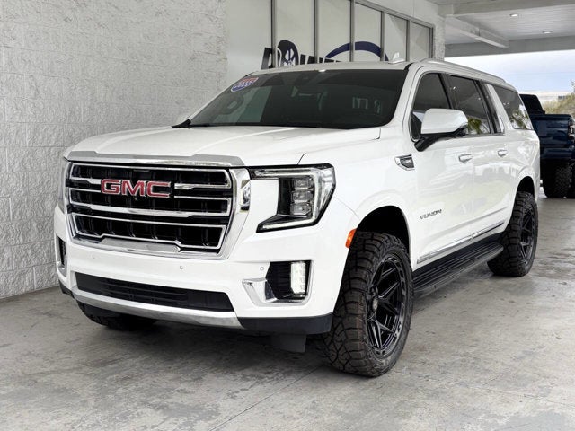 2022 GMC Yukon XL SLT