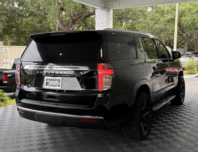 2022 Chevrolet Suburban LT