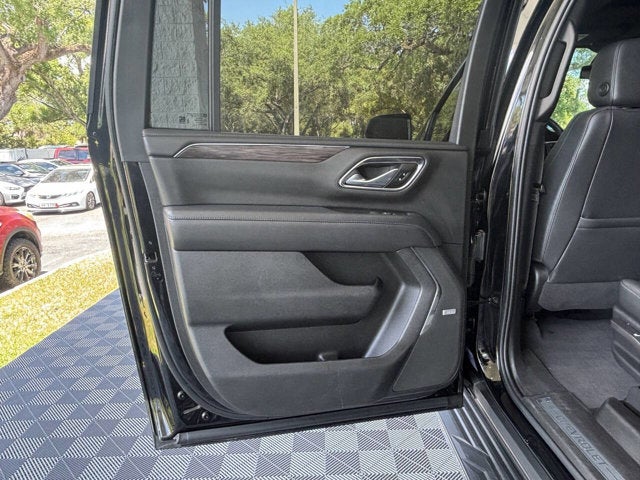2022 Chevrolet Suburban LT